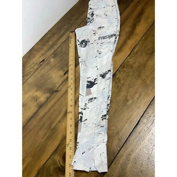 GYMSHARK | ORI LEGGINGS White Marble Print High Rise 7/8 Length Size Small - Picture 7 of 7